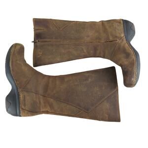 Patagonia Brown Leather Heeled Boots with Vintage Charm
